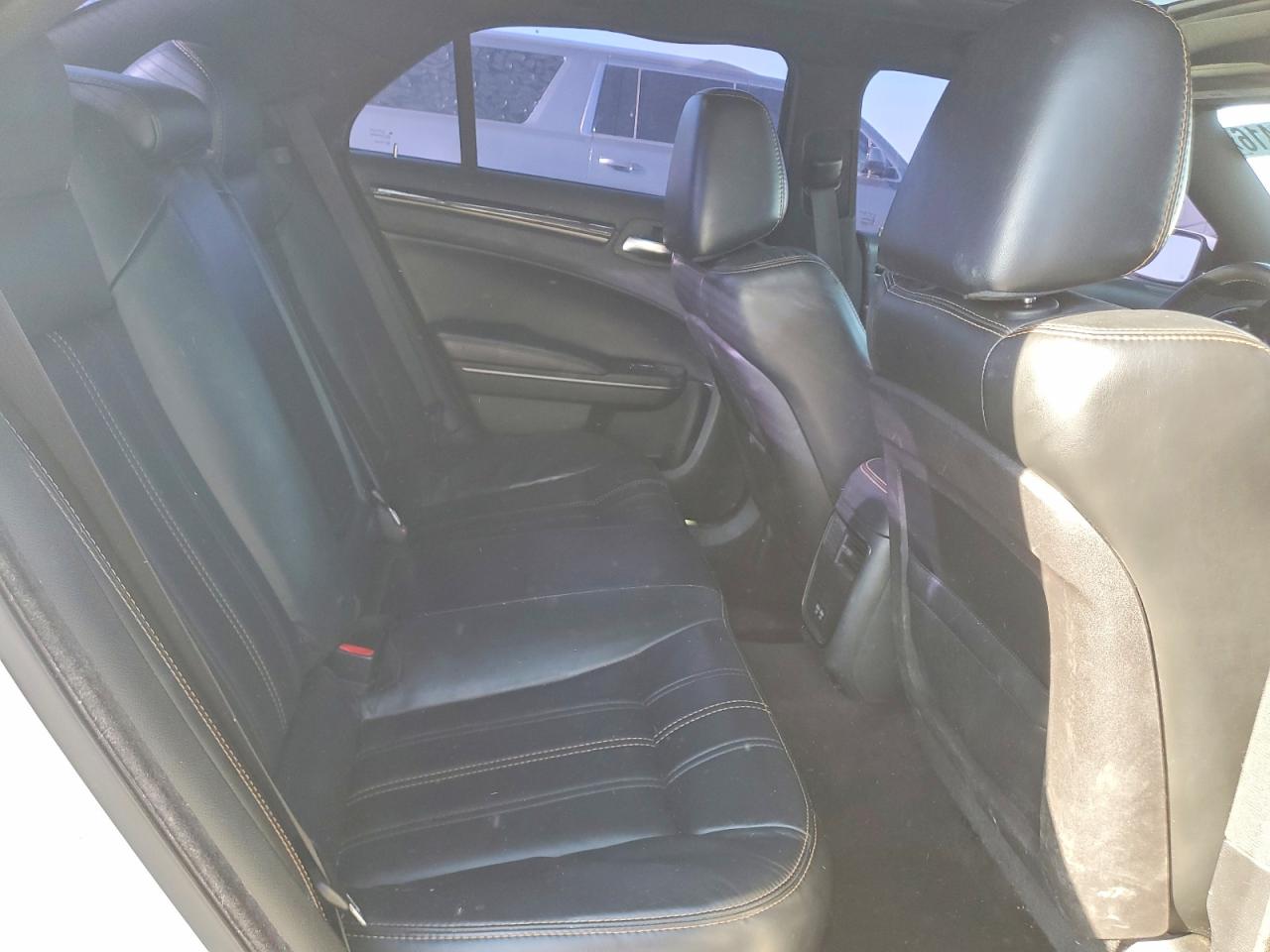 2016 CHRYSLER 300