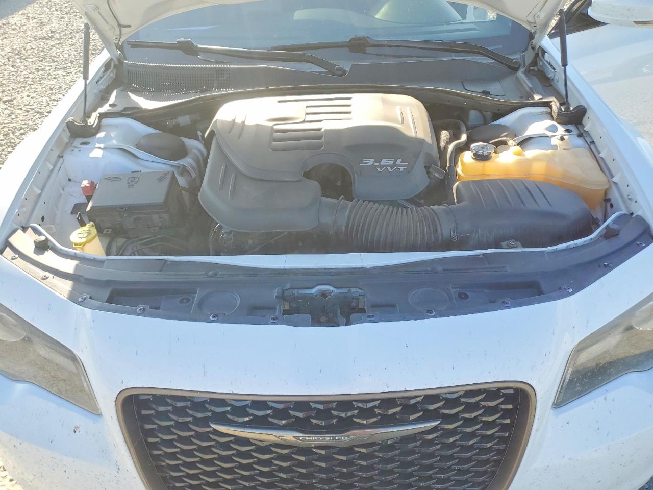 2016 CHRYSLER 300