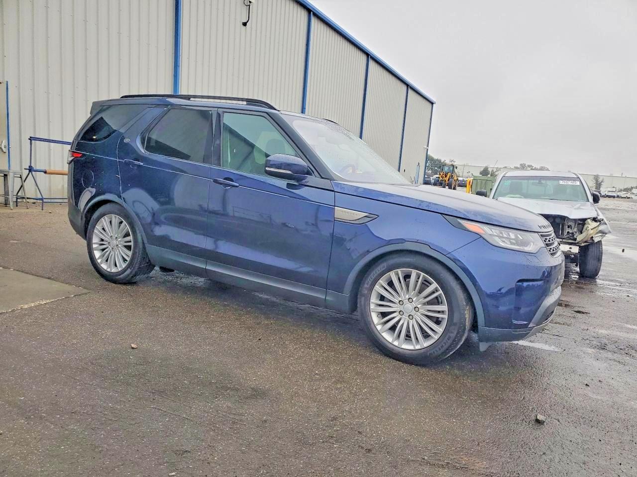 2017 LAND ROVER DISCOVERY