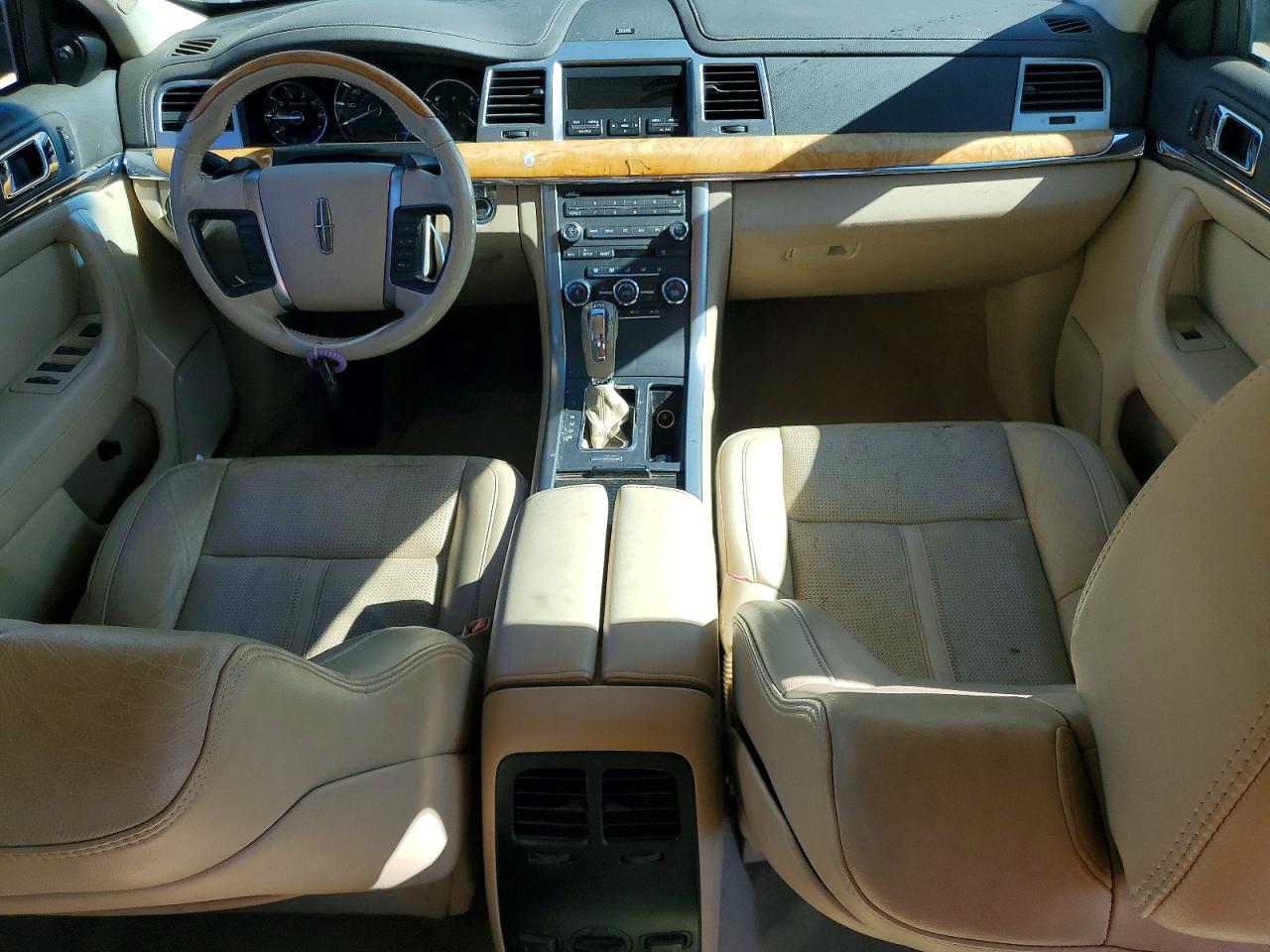 2010 LINCOLN MKS