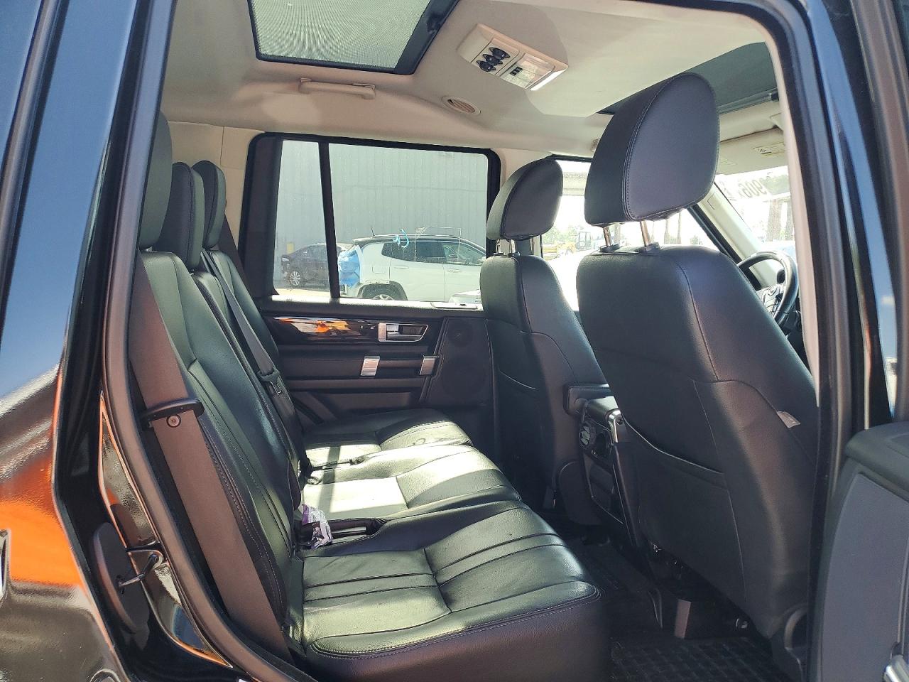 2015 LAND ROVER LR4