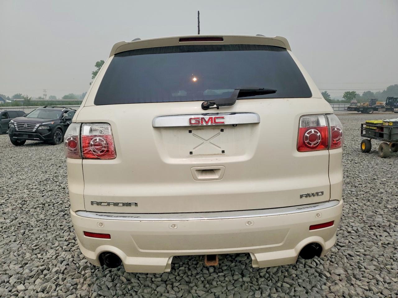 2012 GMC ACADIA DEN
