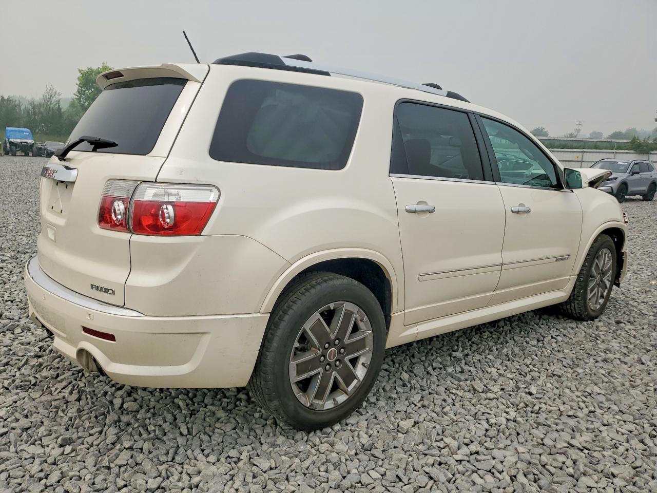 2012 GMC ACADIA DEN