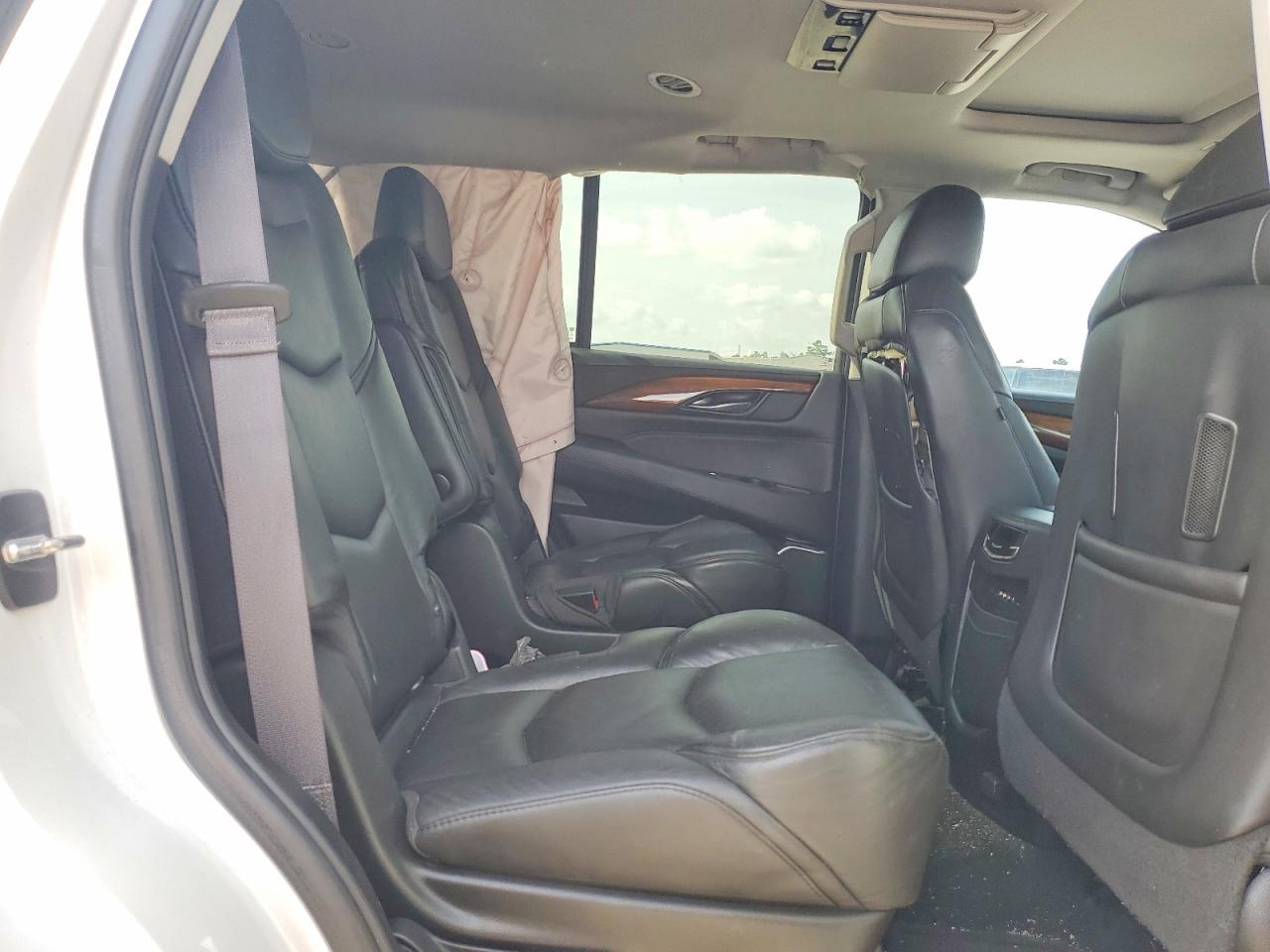 2016 CADILLAC ESCALADE