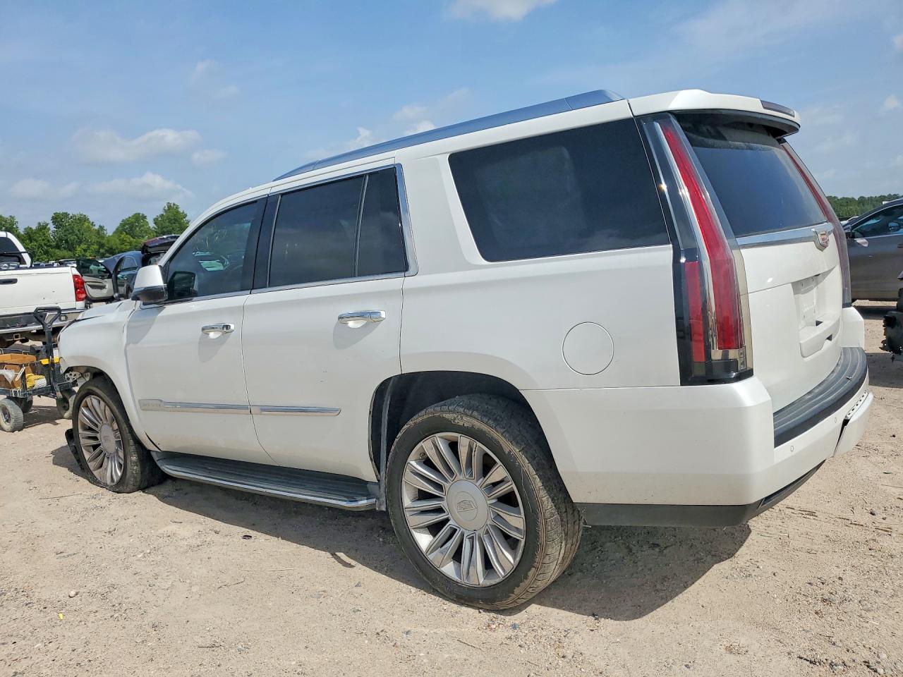 2016 CADILLAC ESCALADE