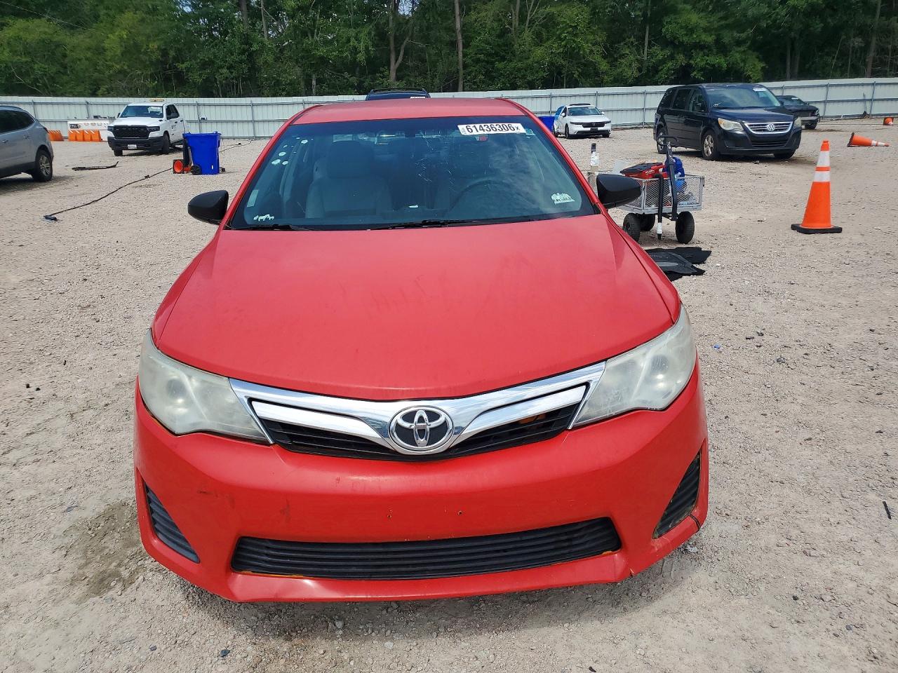 2014 TOYOTA CAMRY
