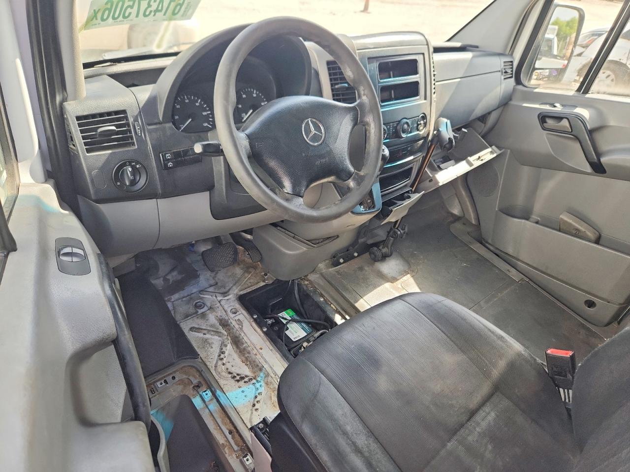 2014 MERCEDES-BENZ SPRINTER 2
