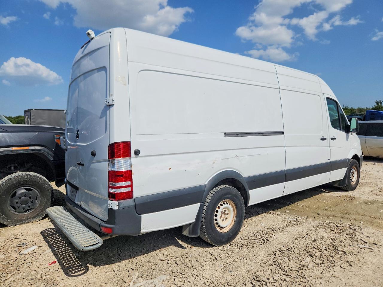 2014 MERCEDES-BENZ SPRINTER 2