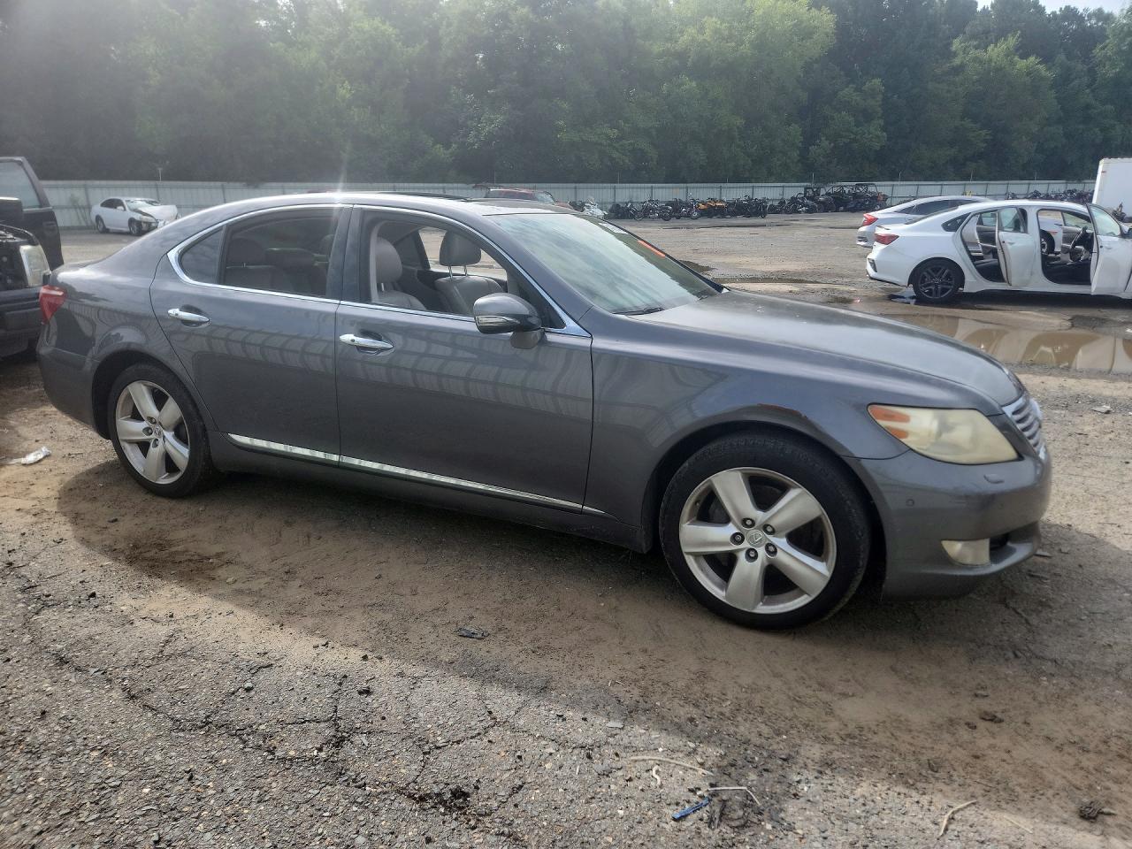 2012 LEXUS LS460
