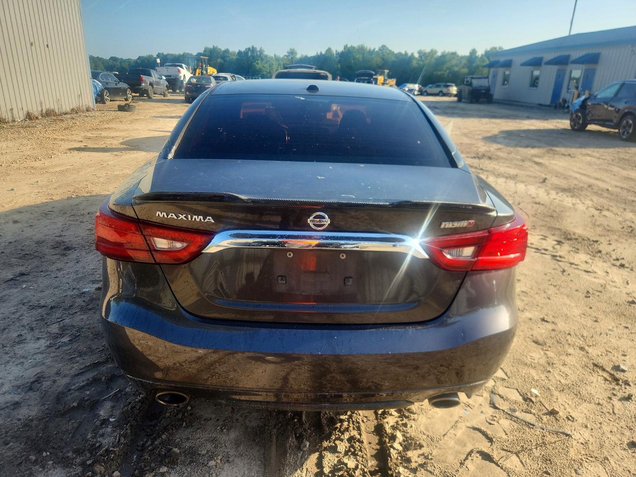 2016 NISSAN MAXIMA