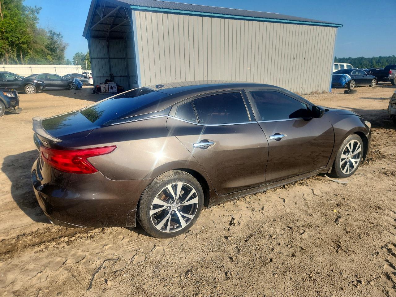 2016 NISSAN MAXIMA