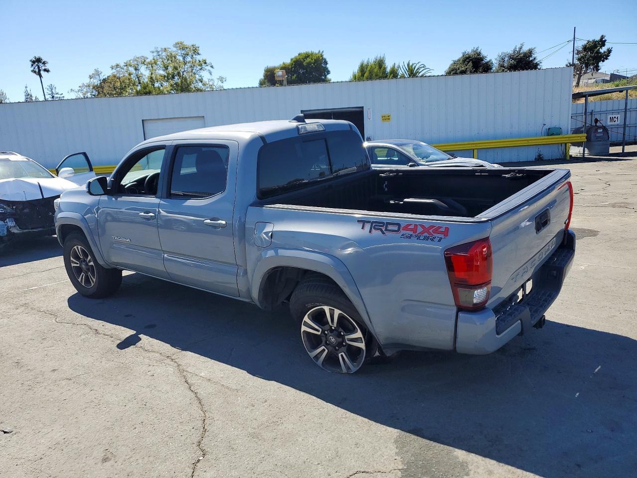 2018 TOYOTA TACOMA