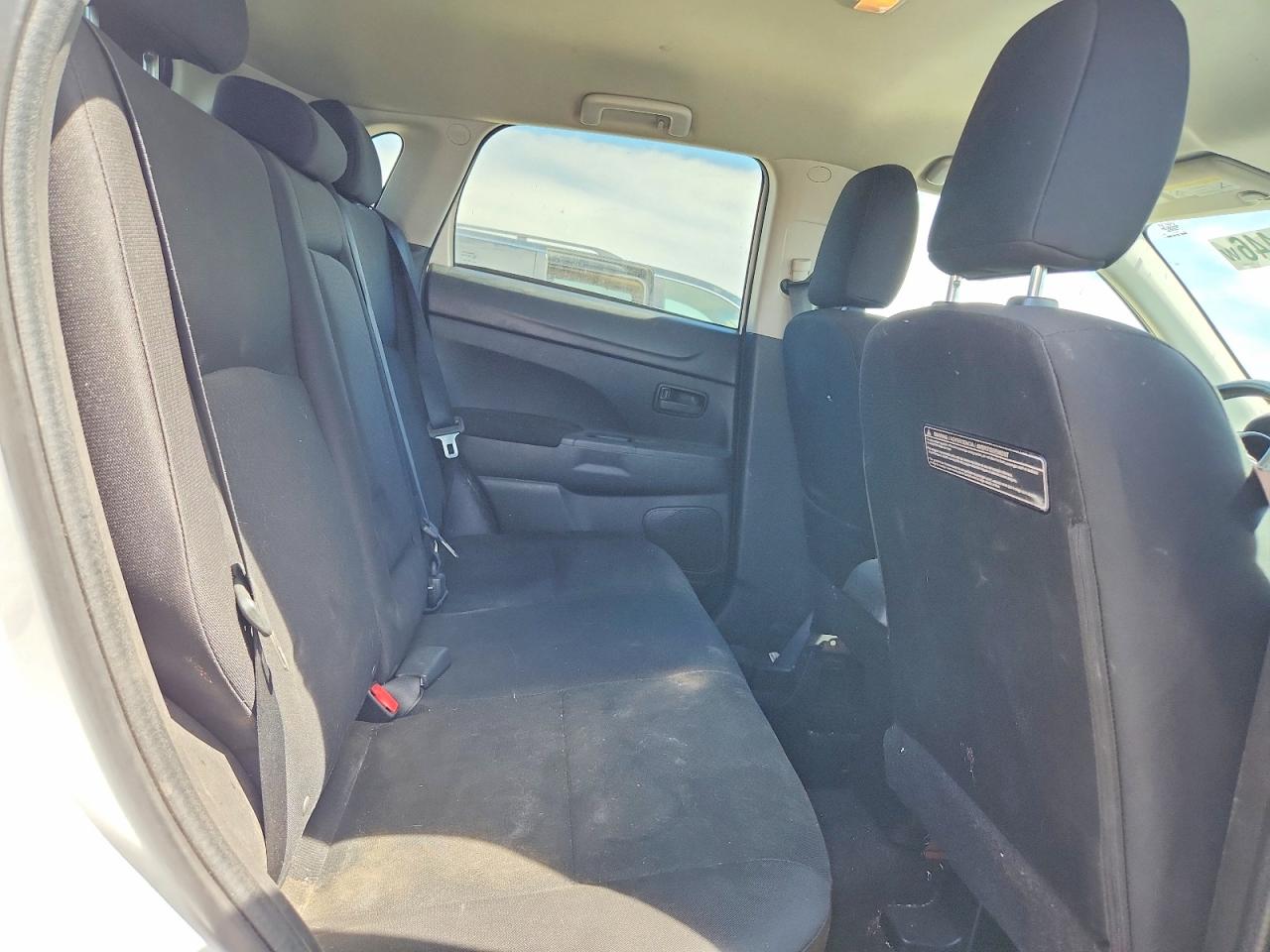 2015 MITSUBISHI OUTLANDER