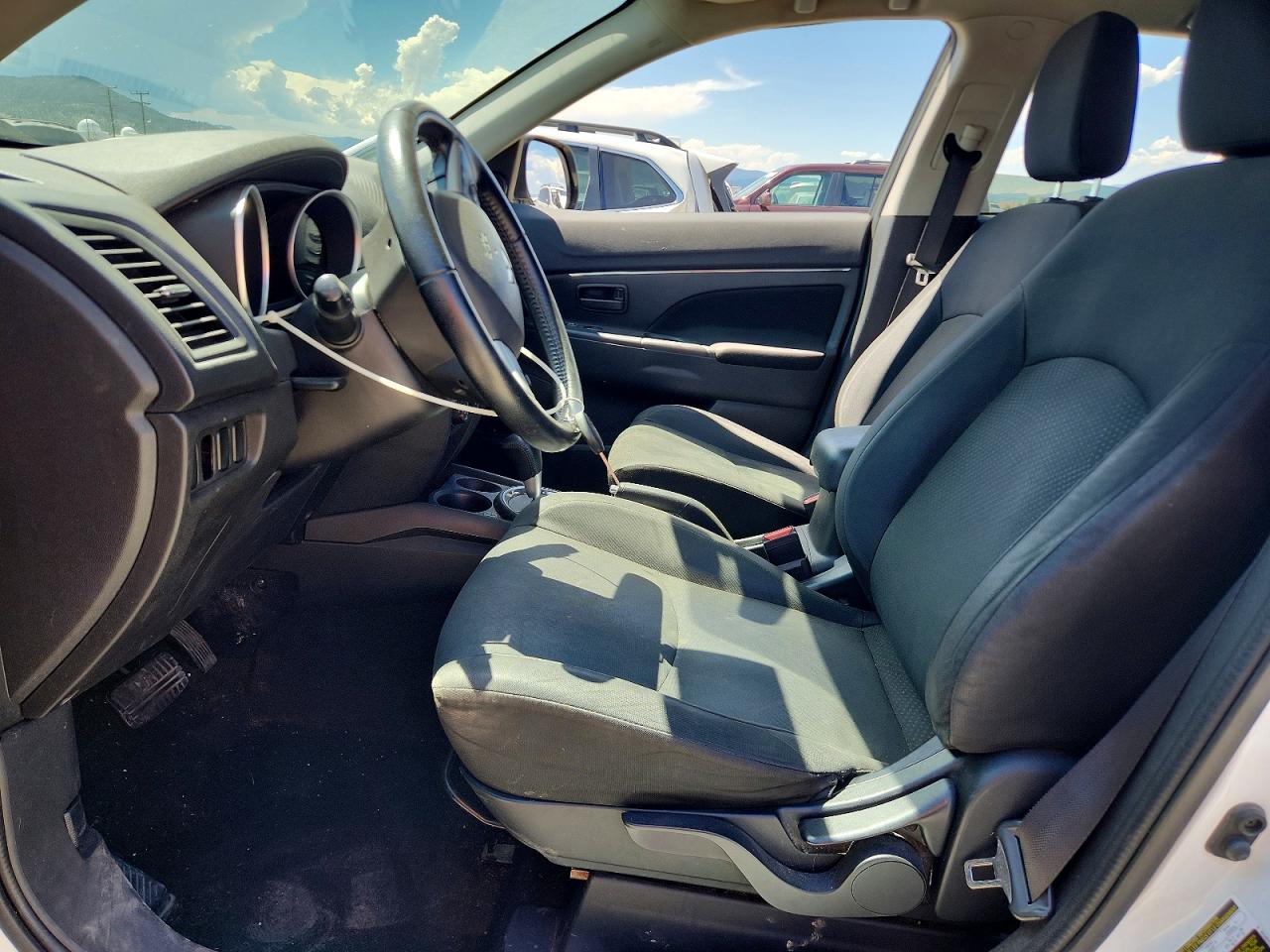 2015 MITSUBISHI OUTLANDER