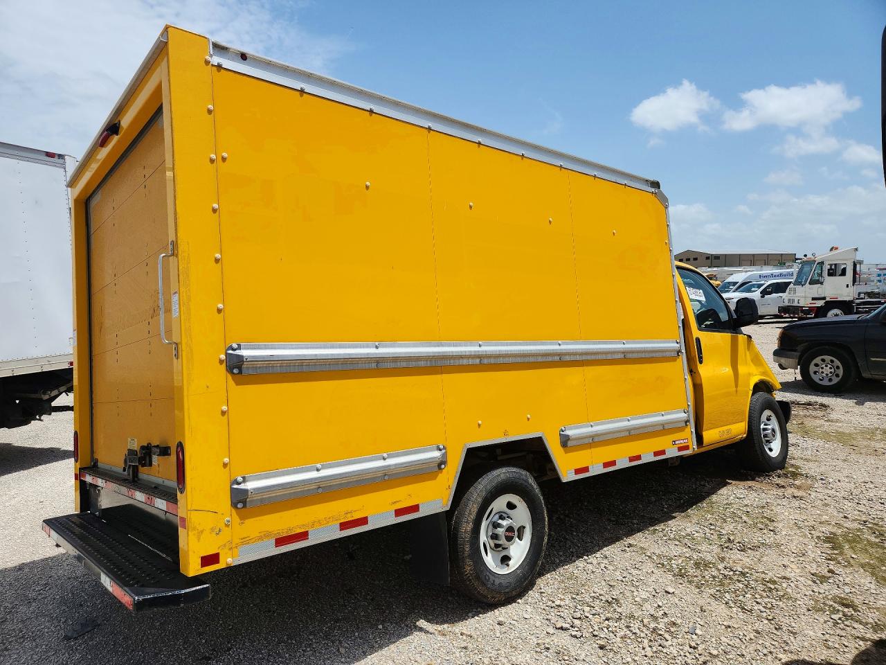 2021 GMC SAVANA