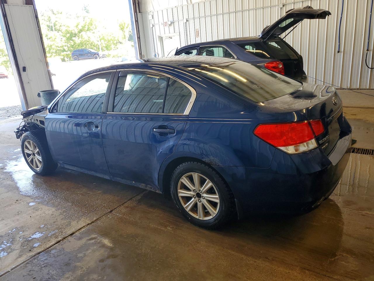 2011 SUBARU LEGACY