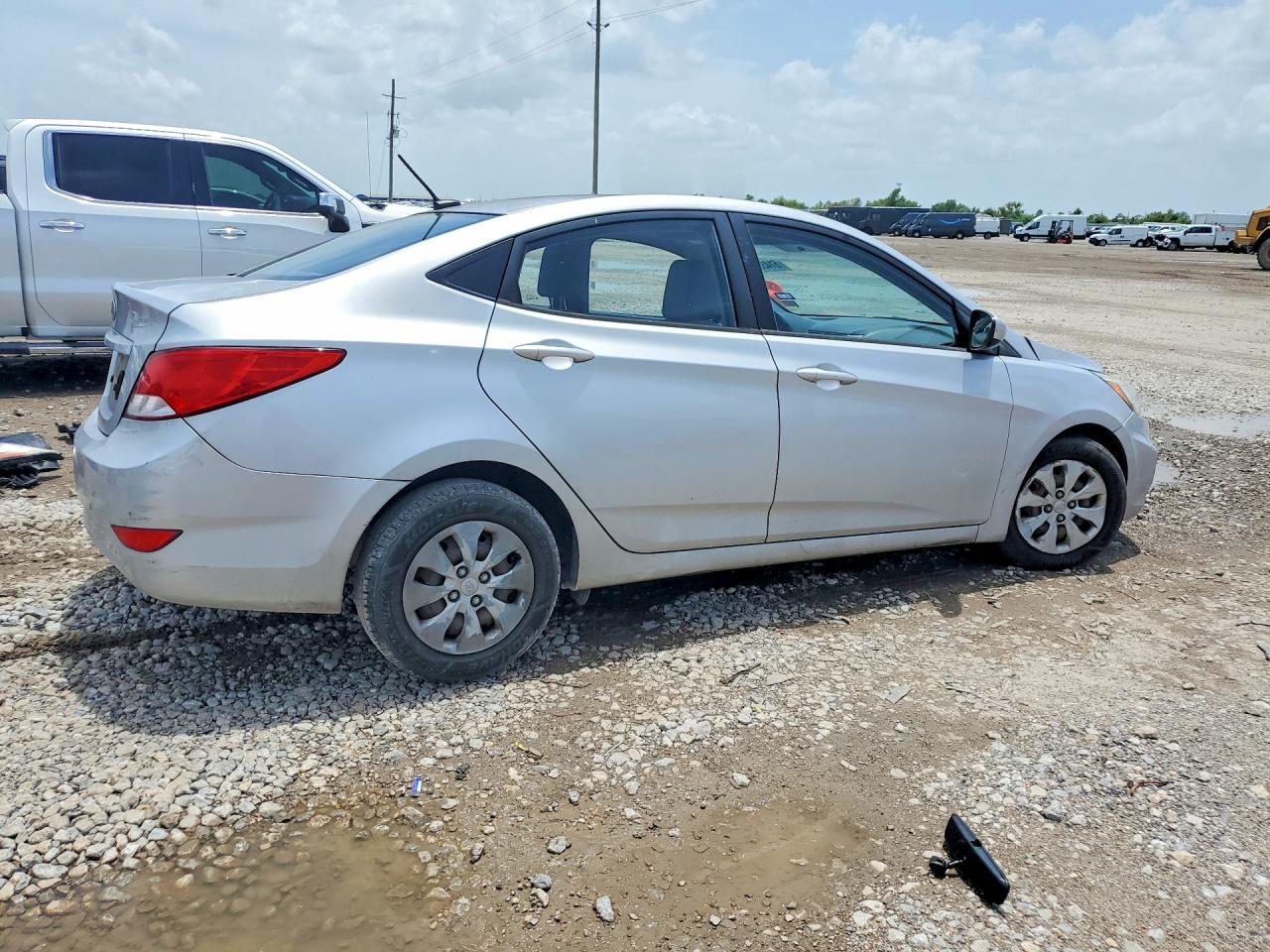 2015 HYUNDAI ACCENT