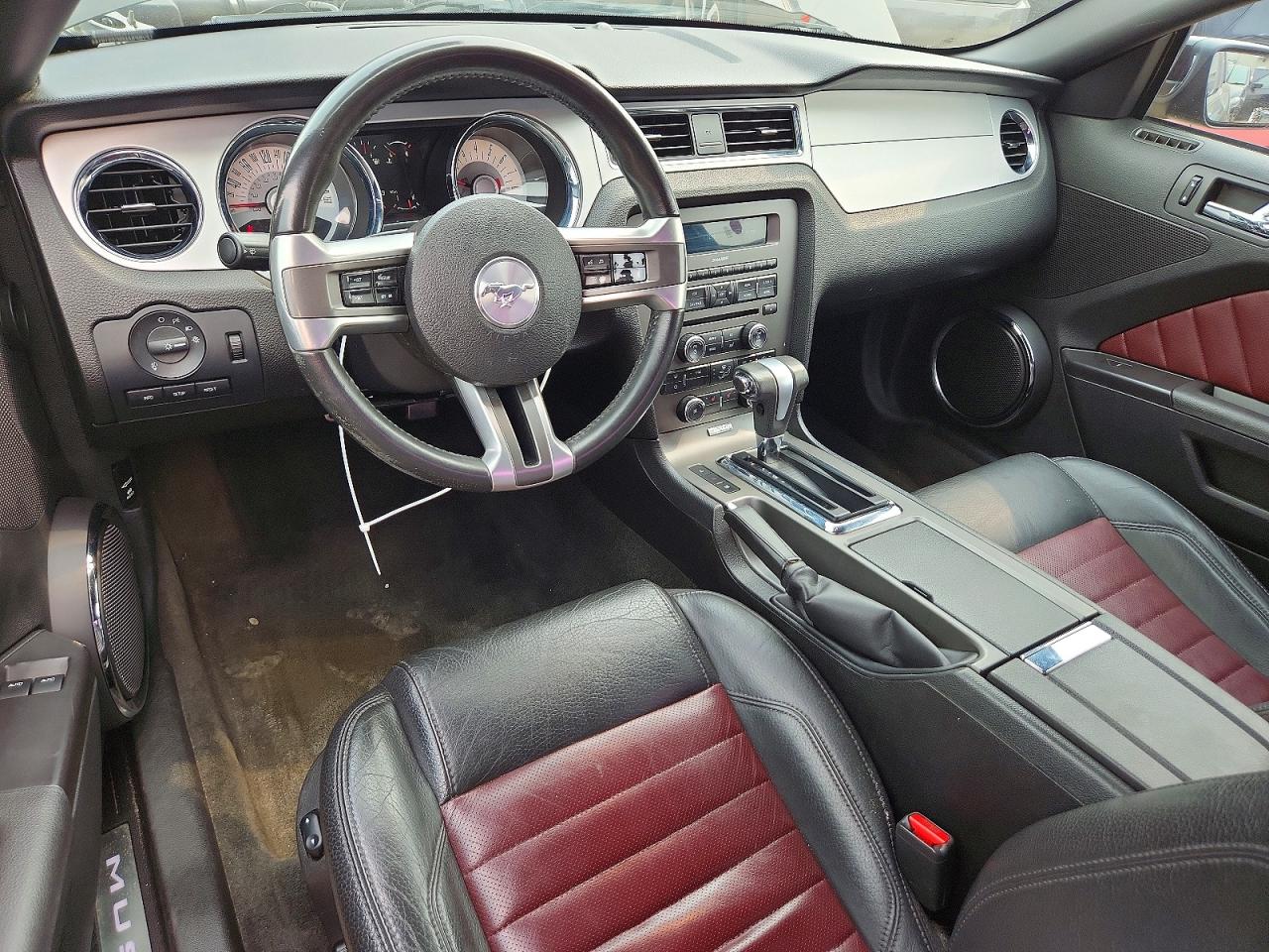 2012 FORD MUSTANG