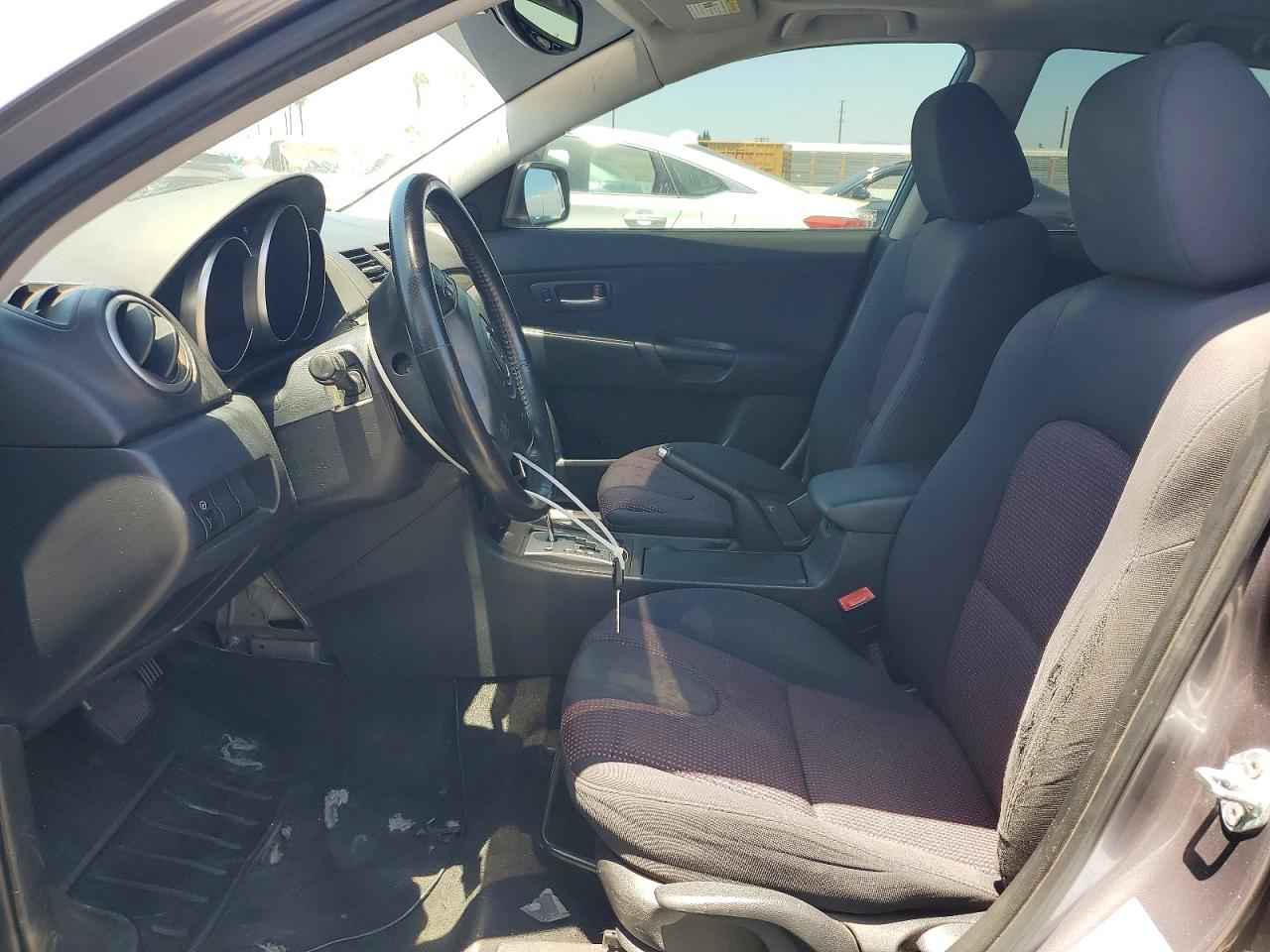 2004 MAZDA MAZDA3