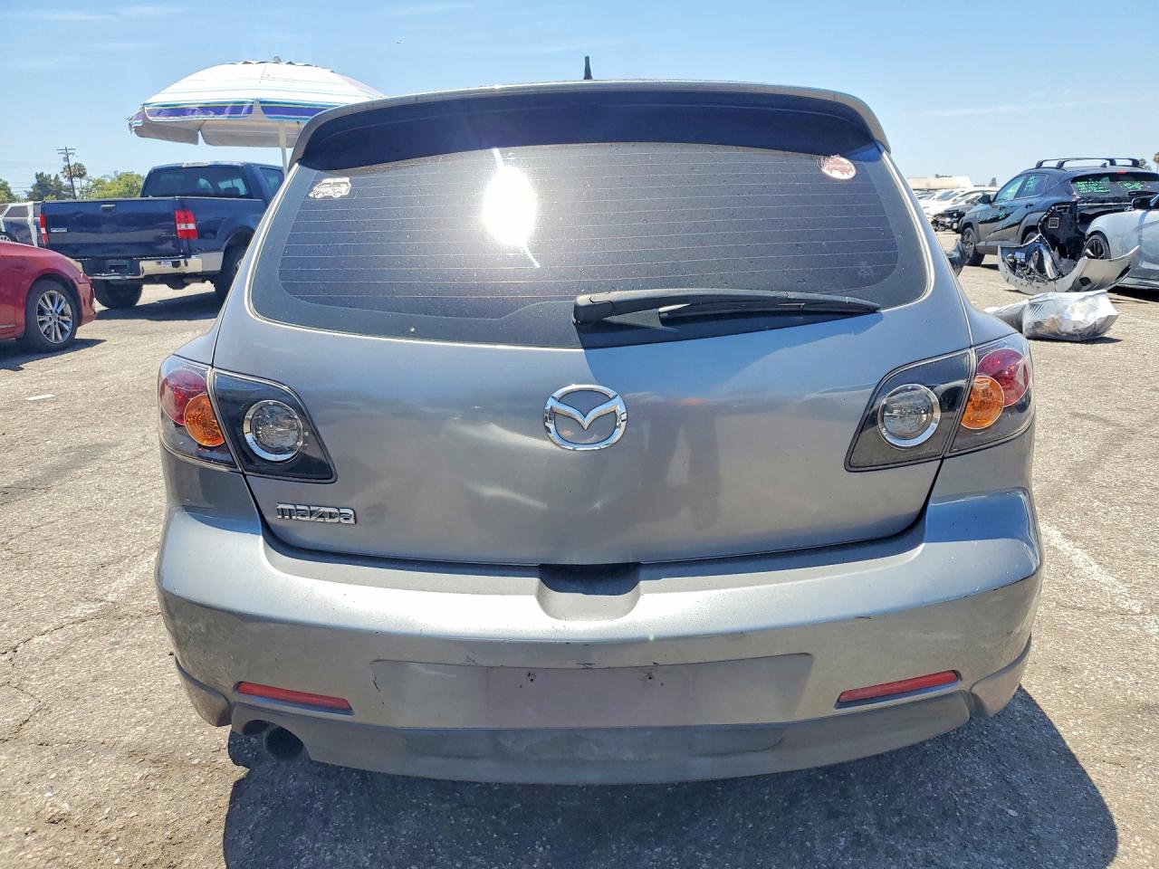 2004 MAZDA MAZDA3