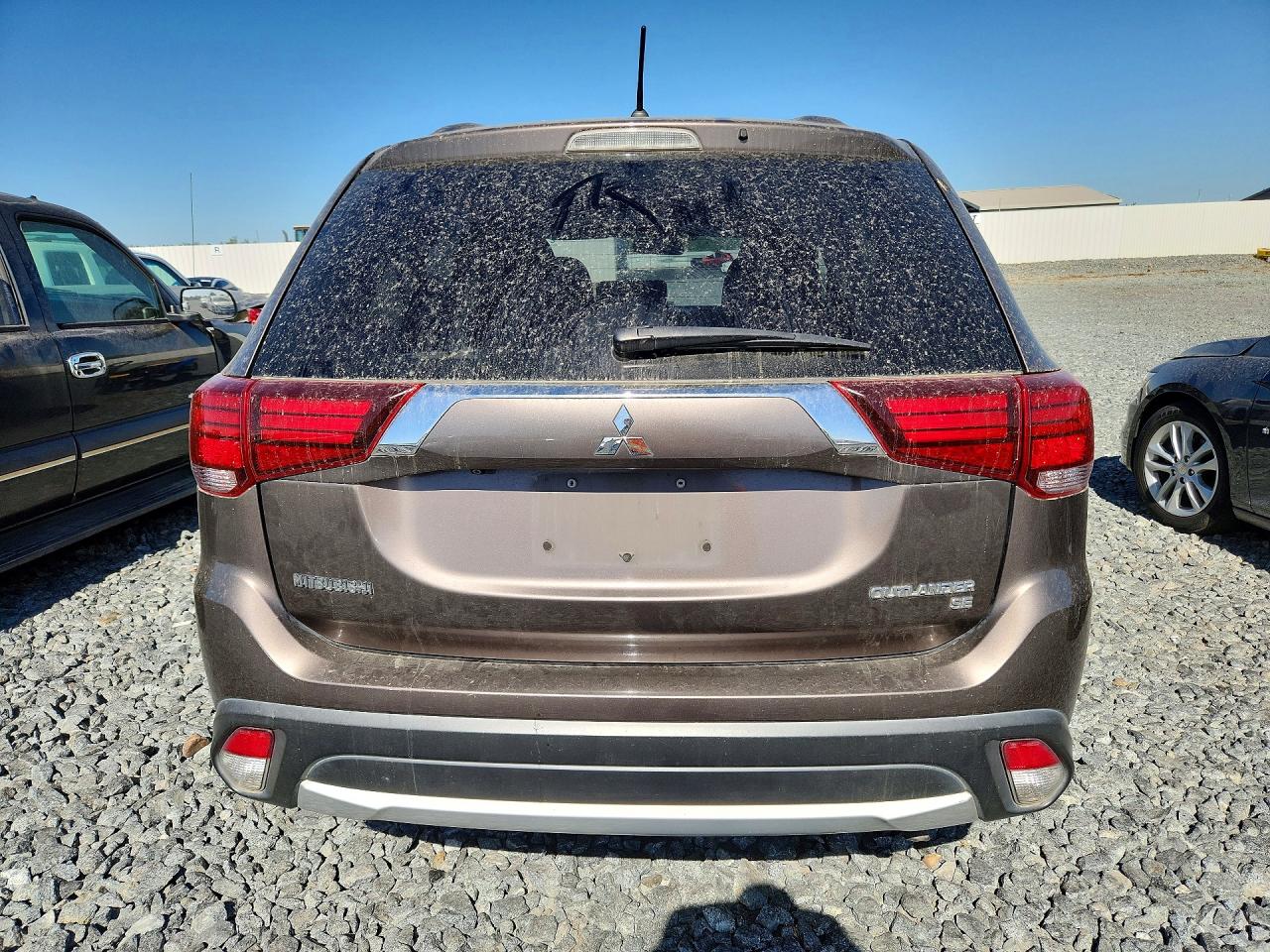 2016 MITSUBISHI OUTLANDER