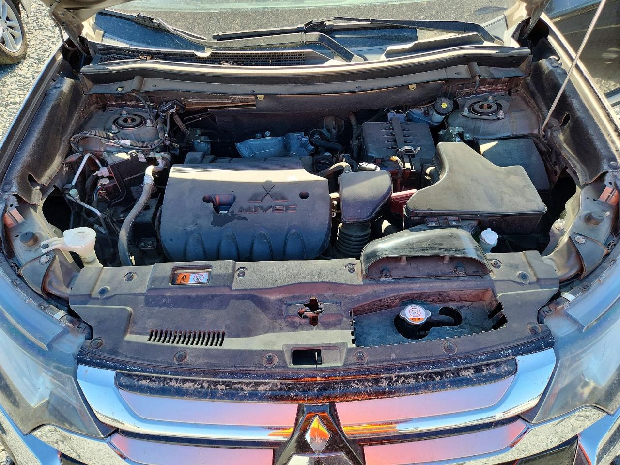 2016 MITSUBISHI OUTLANDER