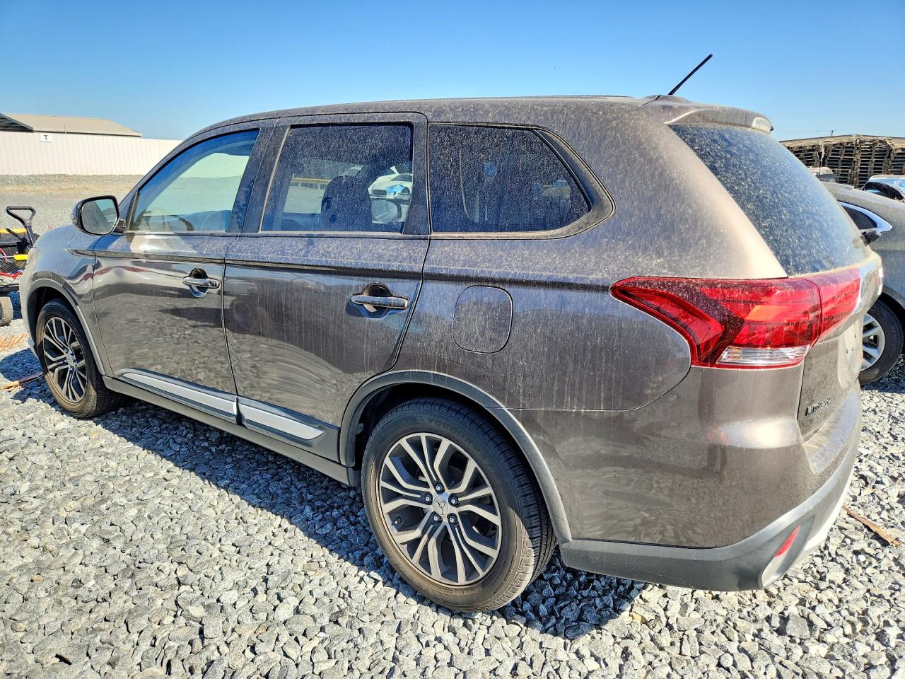 2016 MITSUBISHI OUTLANDER