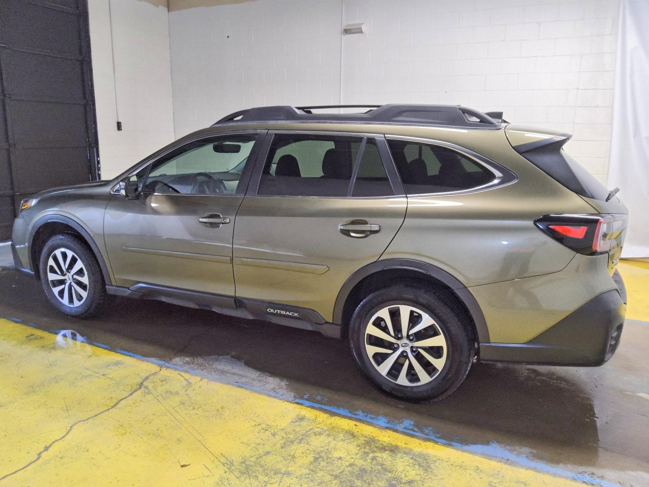 2021 SUBARU OUTBACK