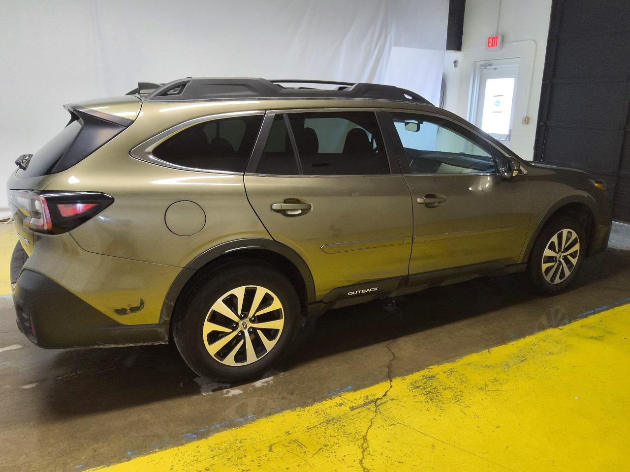 2021 SUBARU OUTBACK