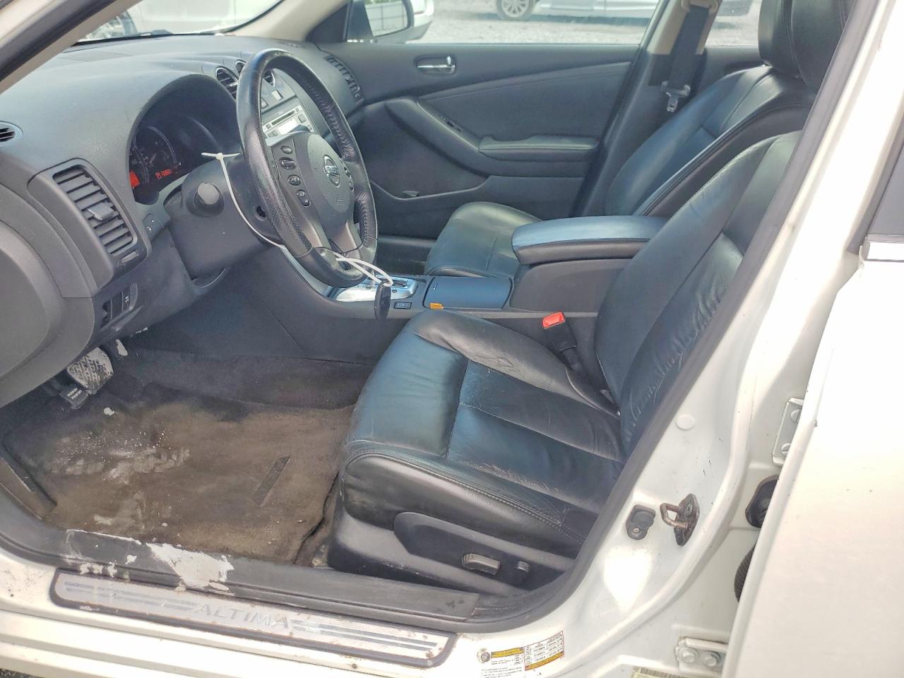 2010 NISSAN ALTIMA