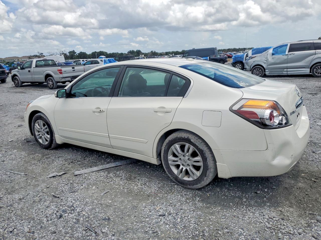 2010 NISSAN ALTIMA