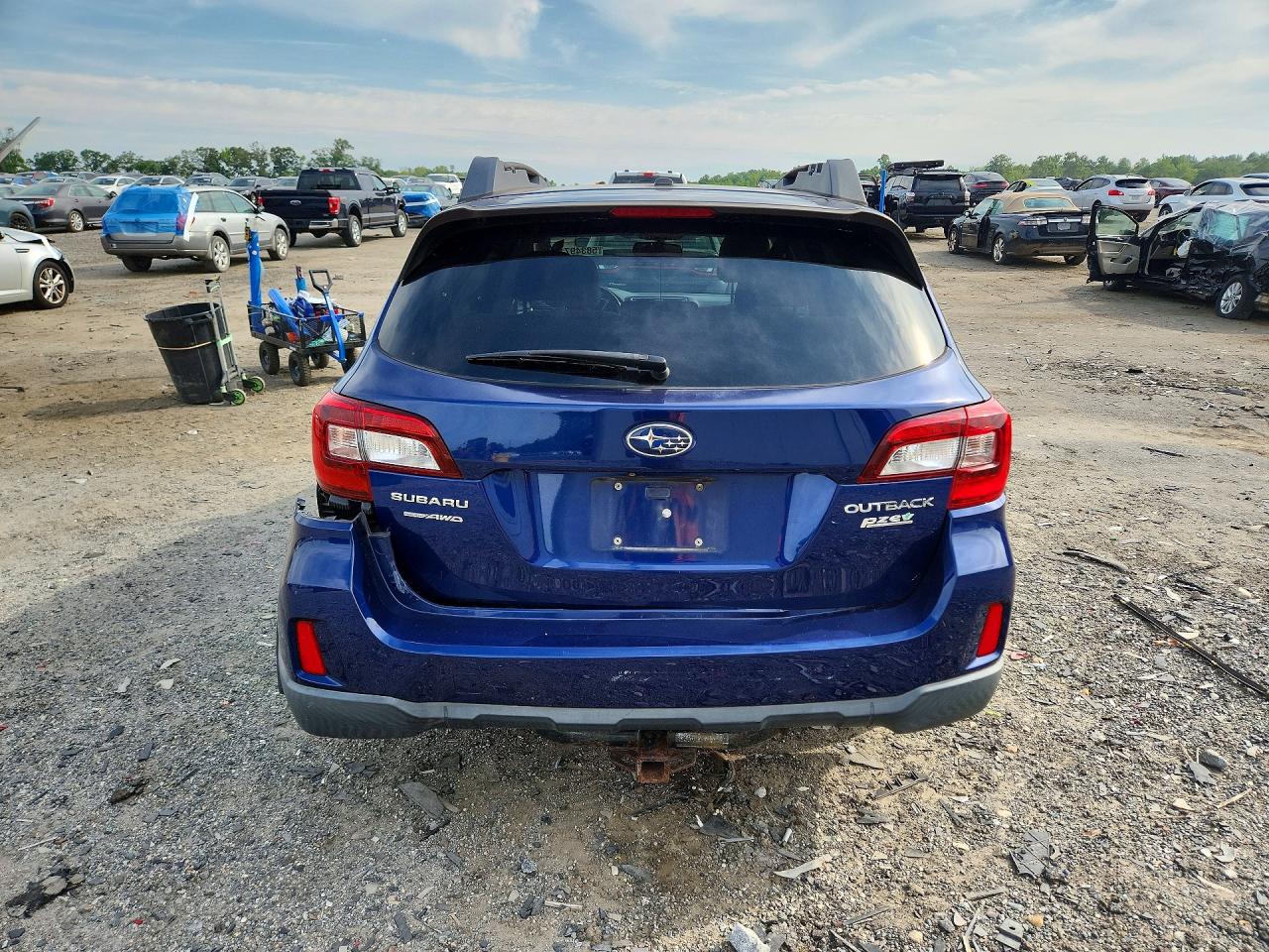 2015 SUBARU OUTBACK