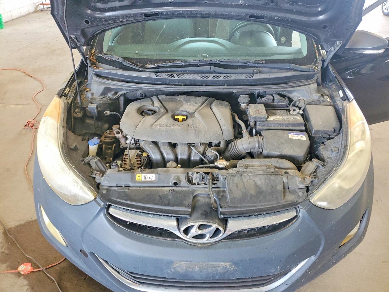 2013 HYUNDAI ELANTRA