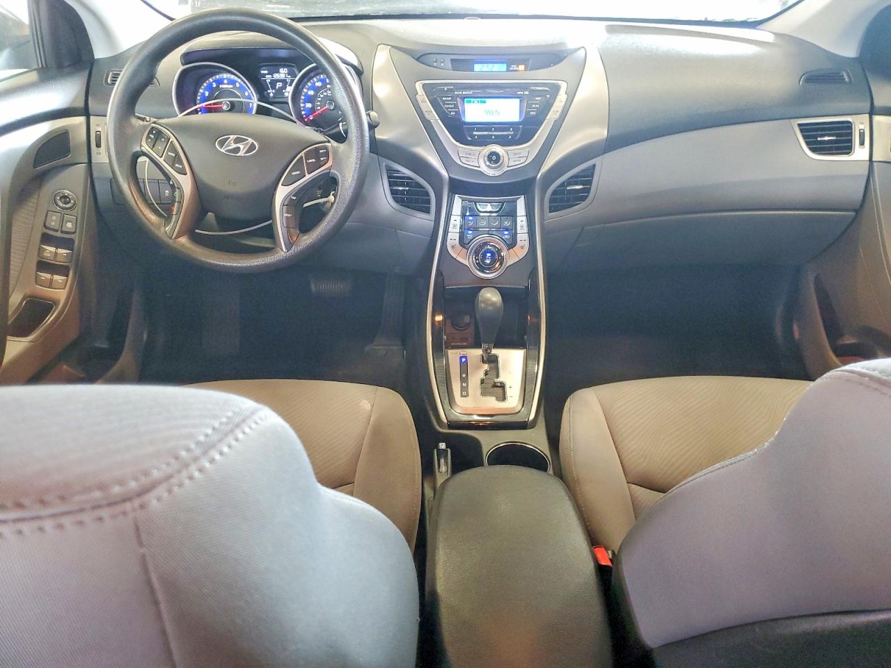 2013 HYUNDAI ELANTRA