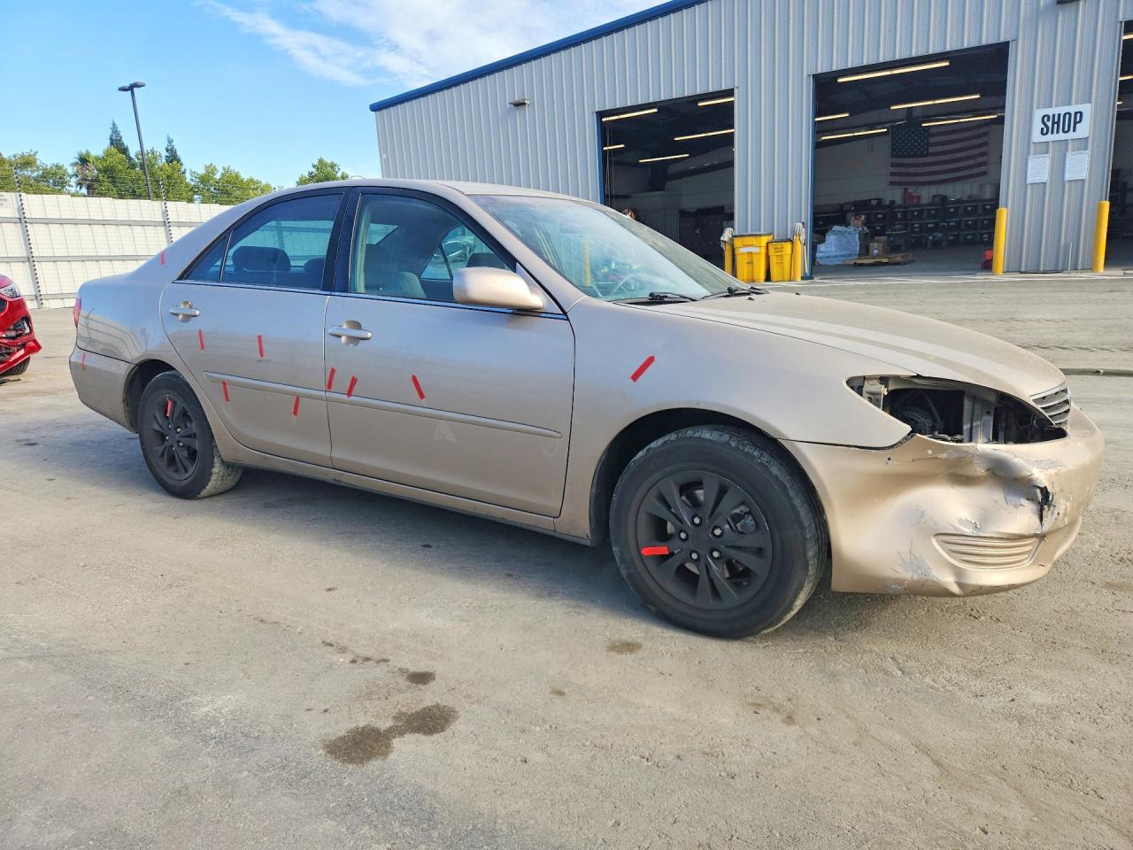 2005 TOYOTA CAMRY LE V