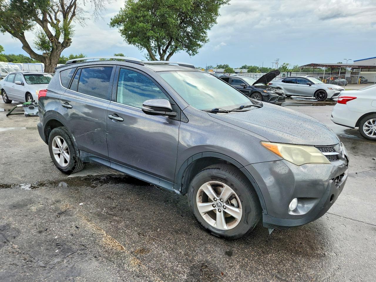 2015 TOYOTA RAV4