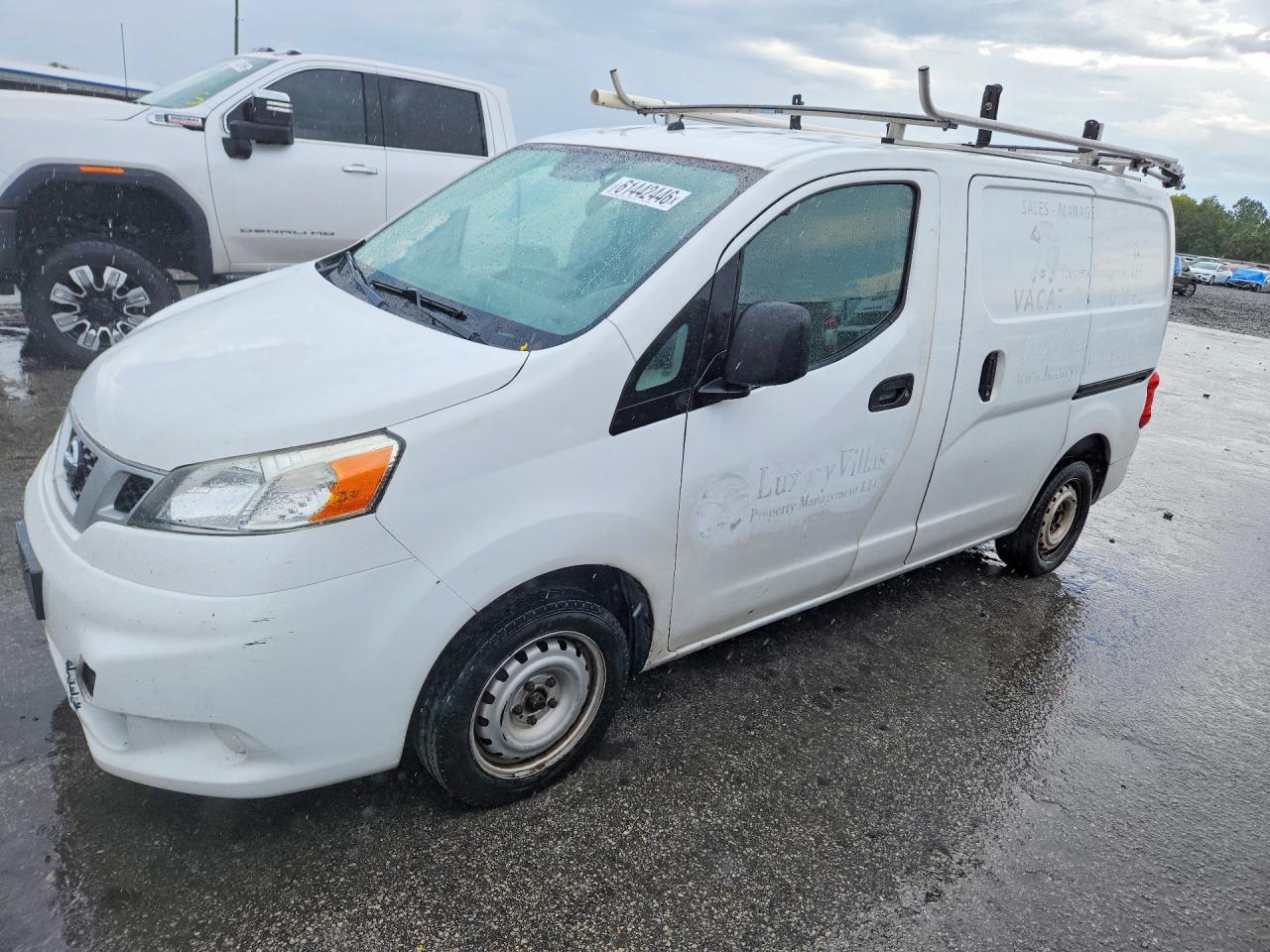 2014 NISSAN NV