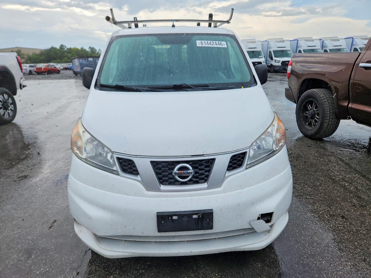 2014 NISSAN NV