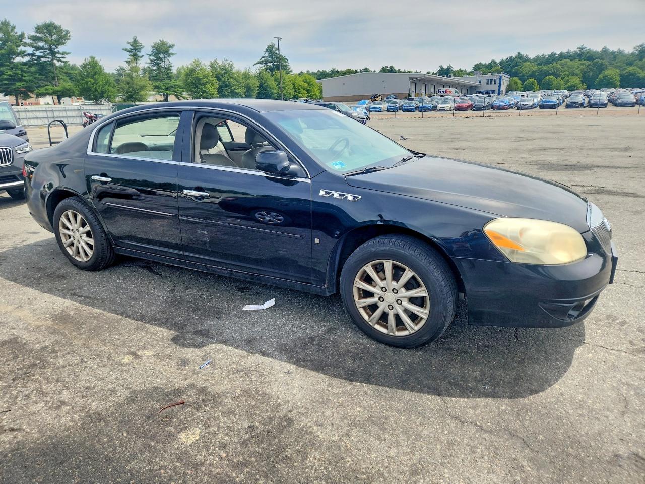 2010 BUICK LUCERNE