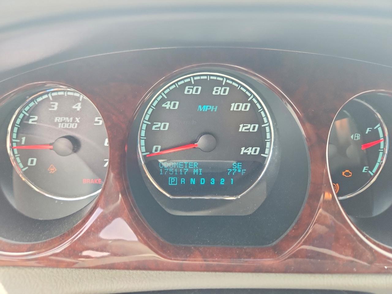 2010 BUICK LUCERNE