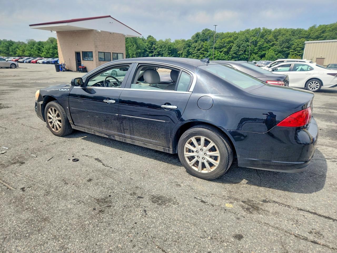 2010 BUICK LUCERNE