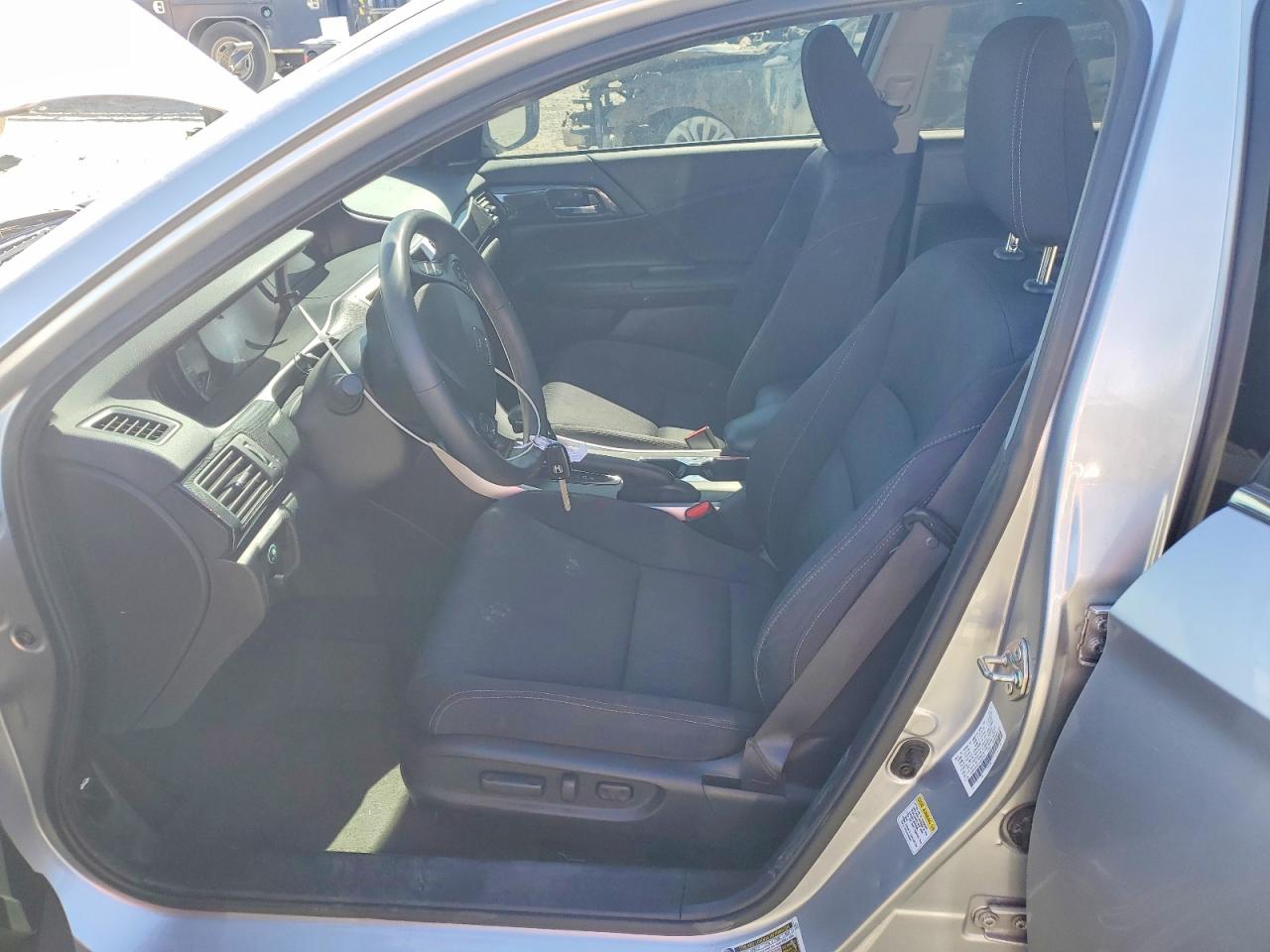 2015 HONDA ACCORD