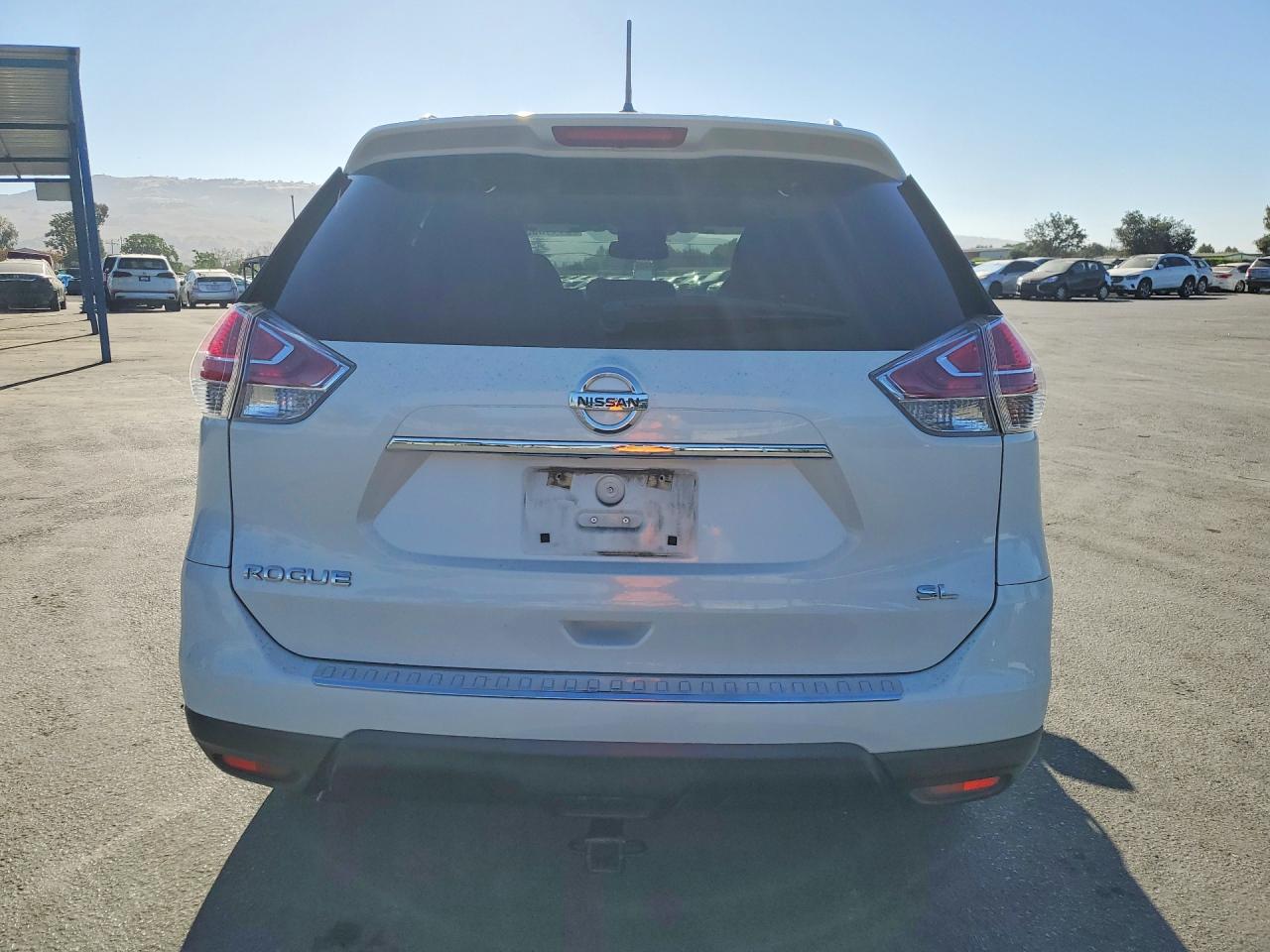 2016 NISSAN ROGUE