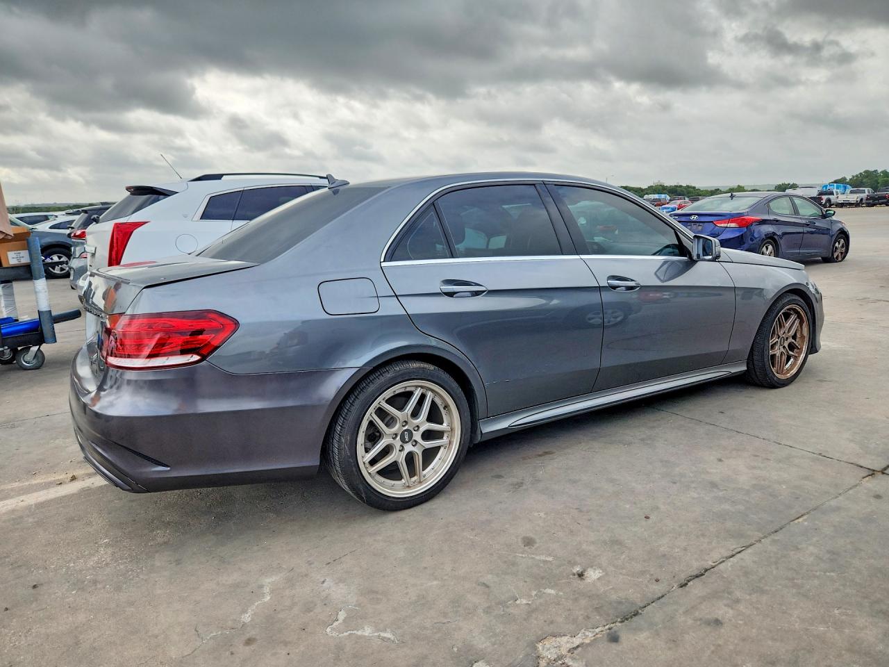 2016 MERCEDES-BENZ E-CLASS