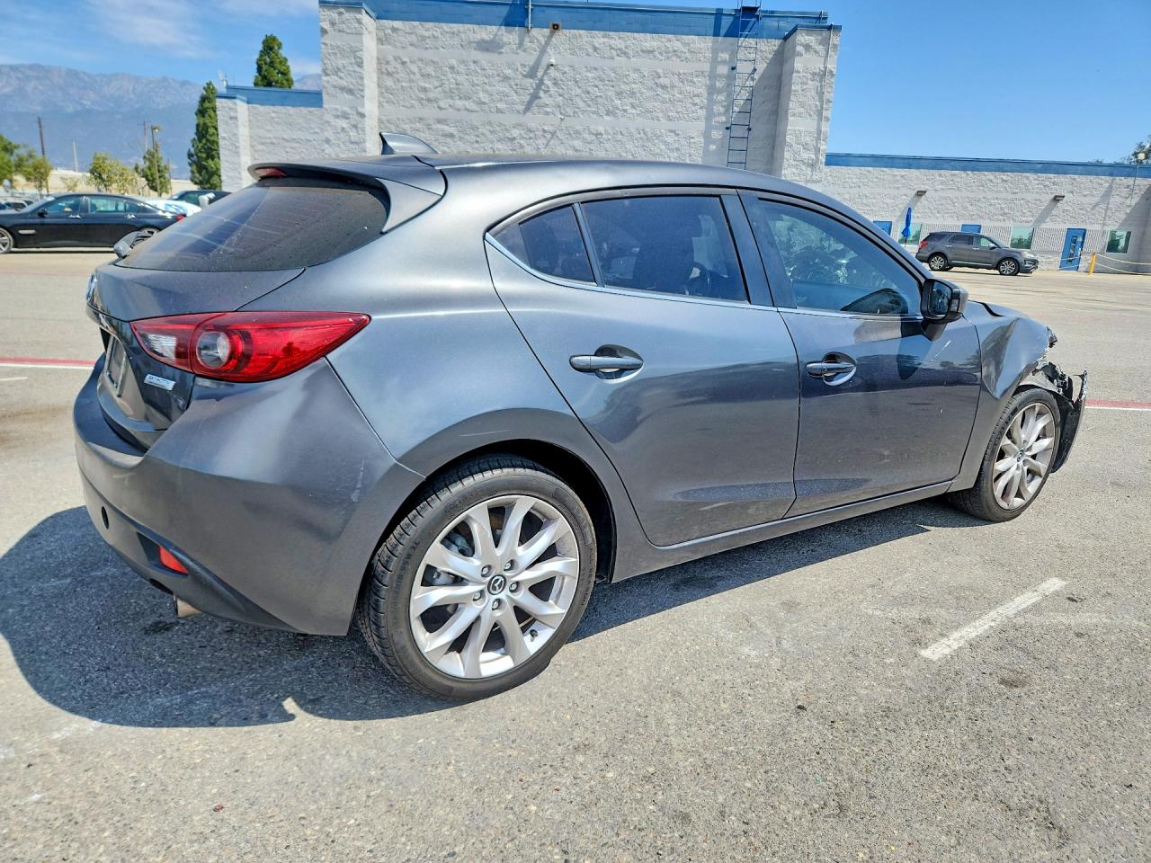 2015 MAZDA 3