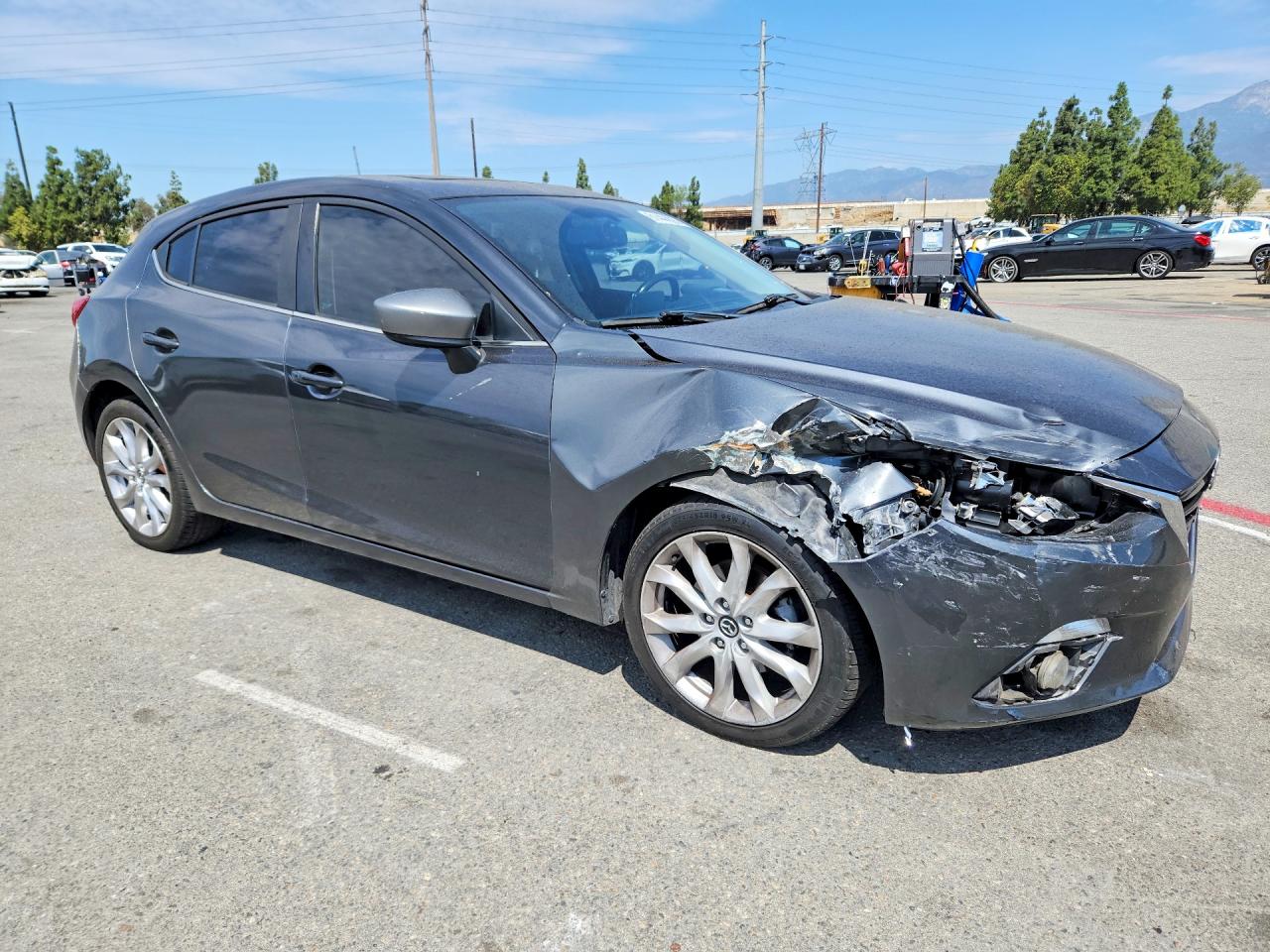 2015 MAZDA 3