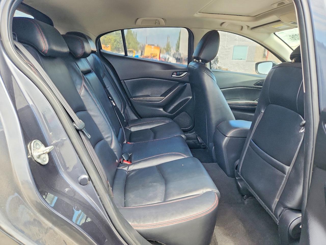 2015 MAZDA 3