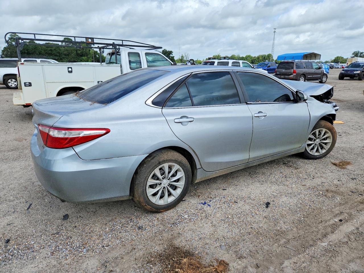 2017 TOYOTA CAMRY