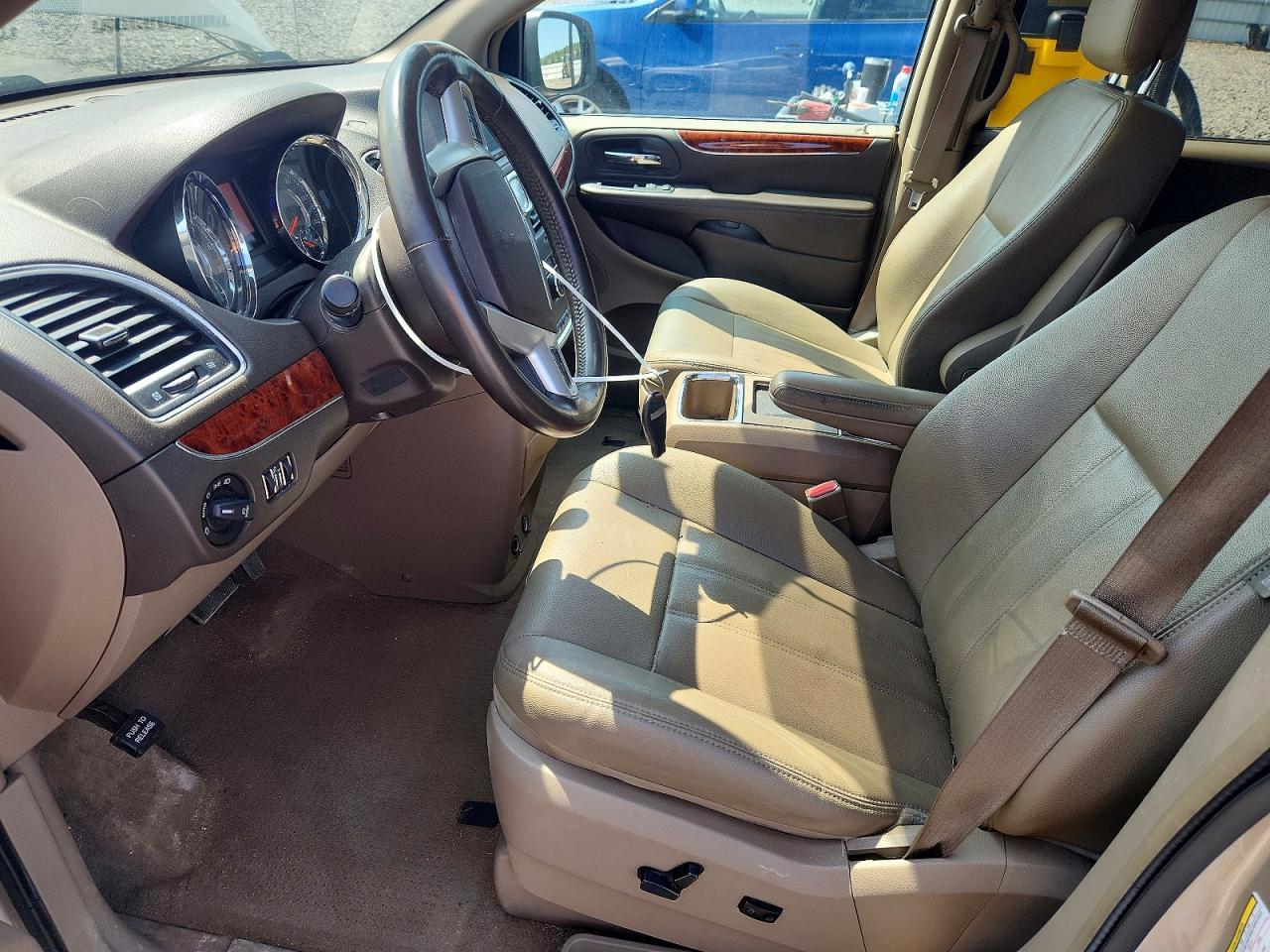 2016 CHRYSLER MINIVAN