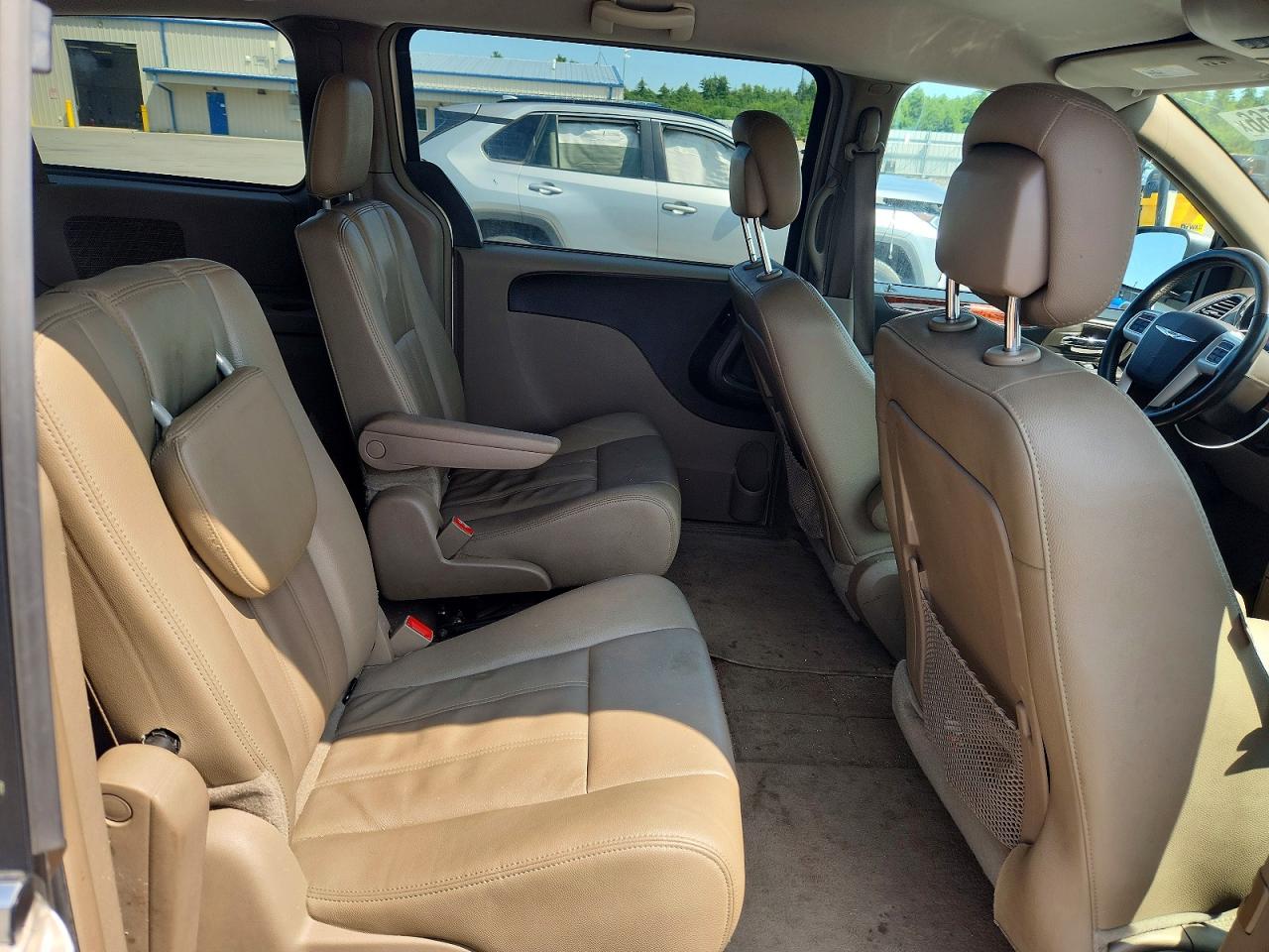 2016 CHRYSLER MINIVAN